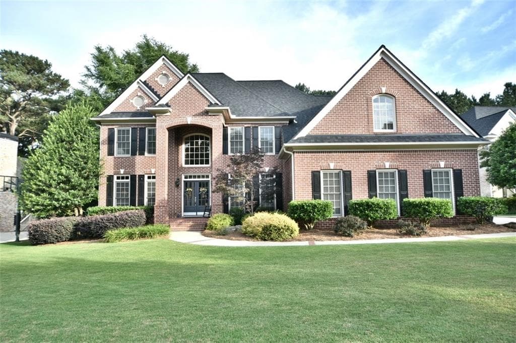 5 bedroom, 3,415 sq ft single family residence sold at 130 Millwick Cove, Alpharetta, GA 30005