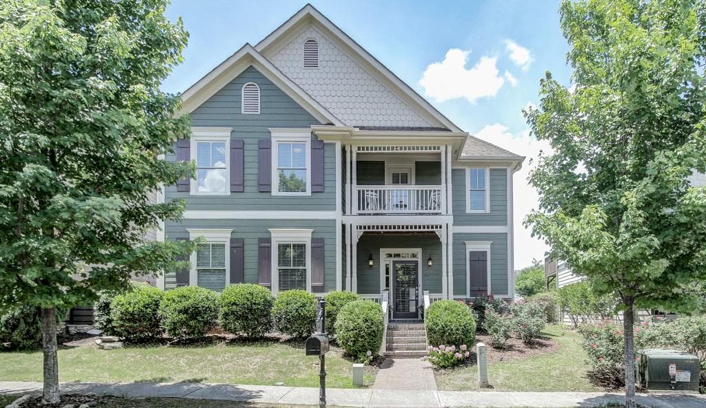 4 bedroom, 2,468 sq ft single family residence sold at 1686 Barfield Run, Atlanta, GA 30318