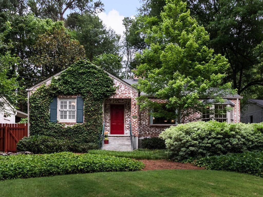 3 bedroom, 1,792 sq ft single family residence sold at 132 Willow Lane, Decatur, GA 30030