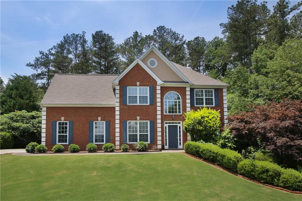 4 bedroom, 2,907 sq ft single family residence sold at 380 Sablewood Drive, Alpharetta, GA 30004