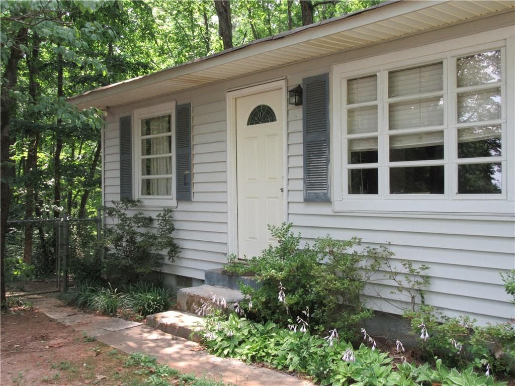 3 bedroom single family residence sold at 2640 Land Road, Canton, GA 30114