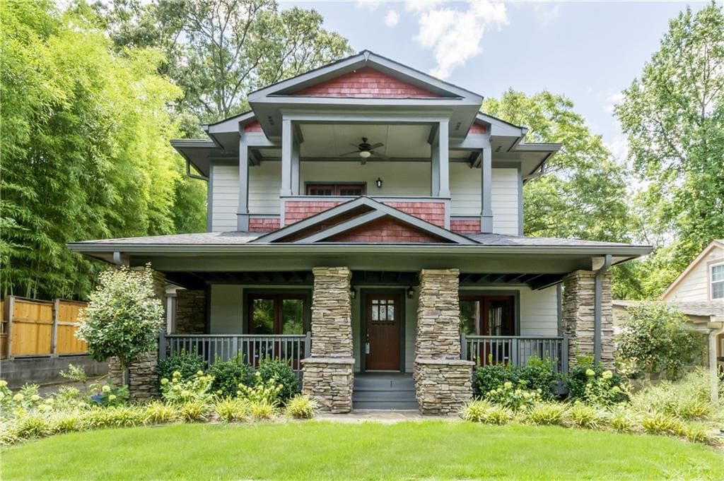 4 bedroom, 2,523 sq ft single family residence sold at 1774 Ridgeway Avenue, Atlanta, GA 30318