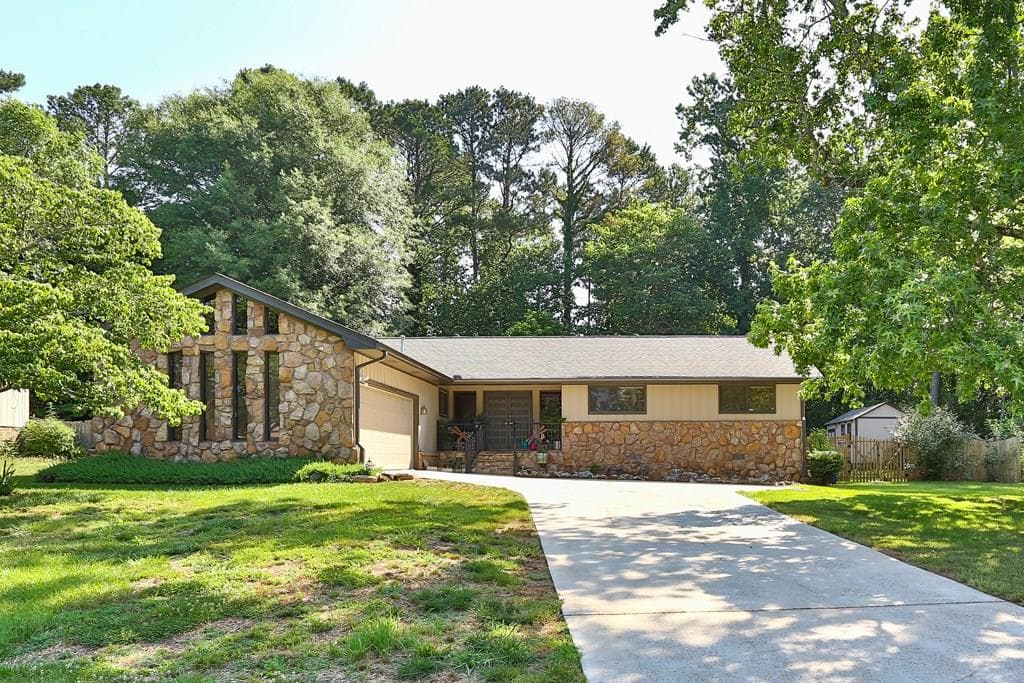 722 Chandler Drive, Lawrenceville, GA 30044 — most recent listing photo
