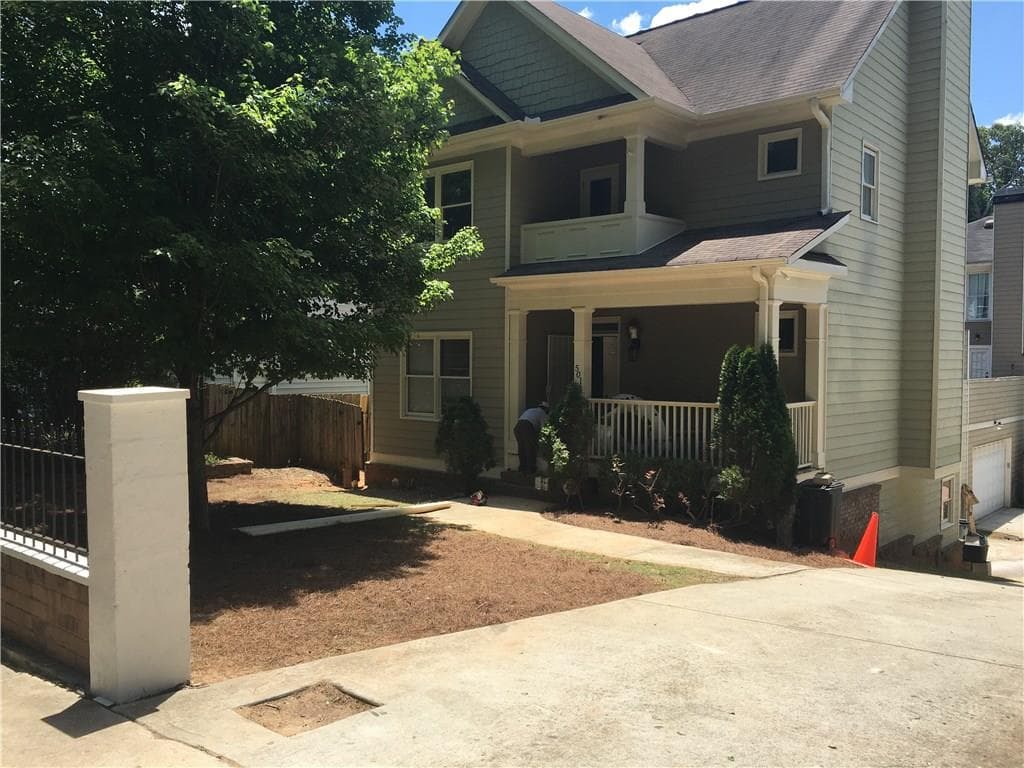 3 bedroom, 1,800 sq ft single family residence sold at 501 A Boulevard Place, Atlanta, GA 30308
