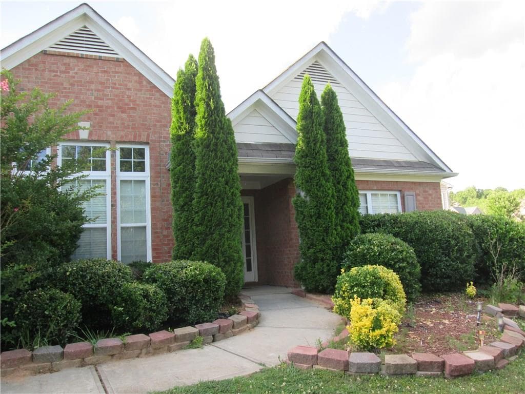 3073 Elmwood Court, Atlanta, GA 30349 — most recent listing photo