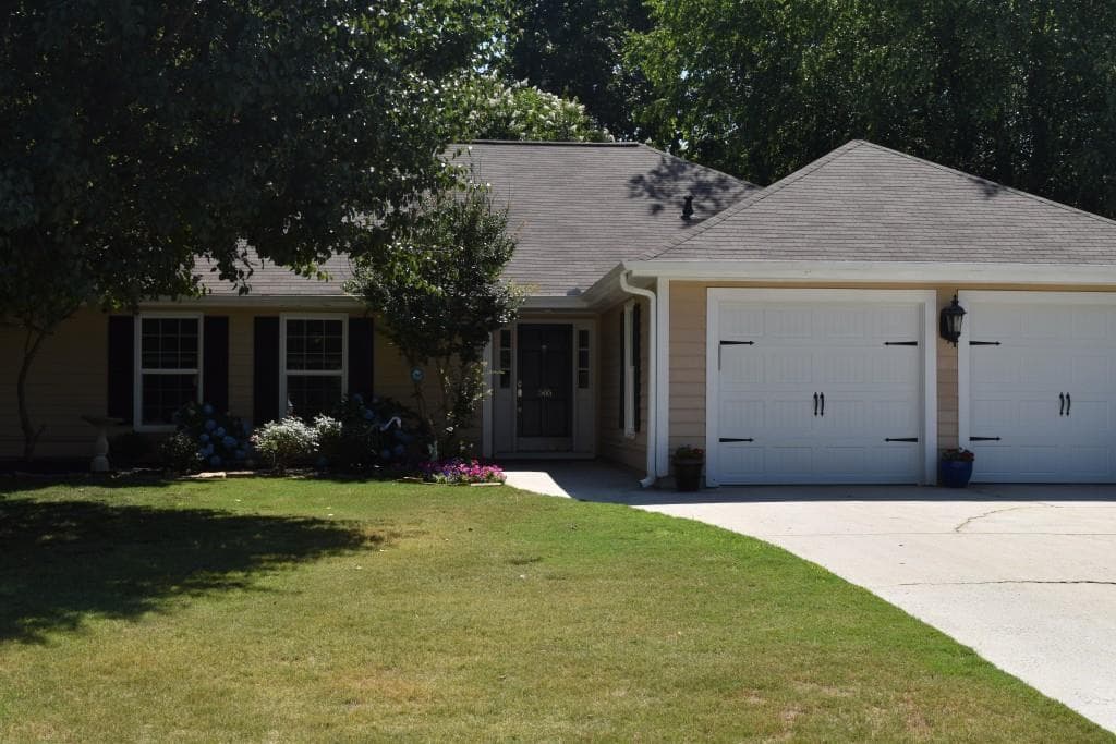 565 Grovsner Terrace, Alpharetta, GA 30005 — most recent listing photo