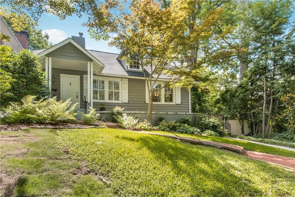 3 bedroom, 1,764 sq ft single family residence sold at 804 Penn Avenue, Atlanta, GA 30308