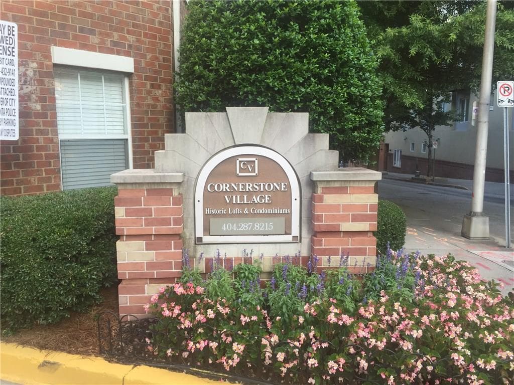 1 bedroom, 647 sq ft condominium sold at 800 Peachtree Street 1201, Atlanta, GA 30308