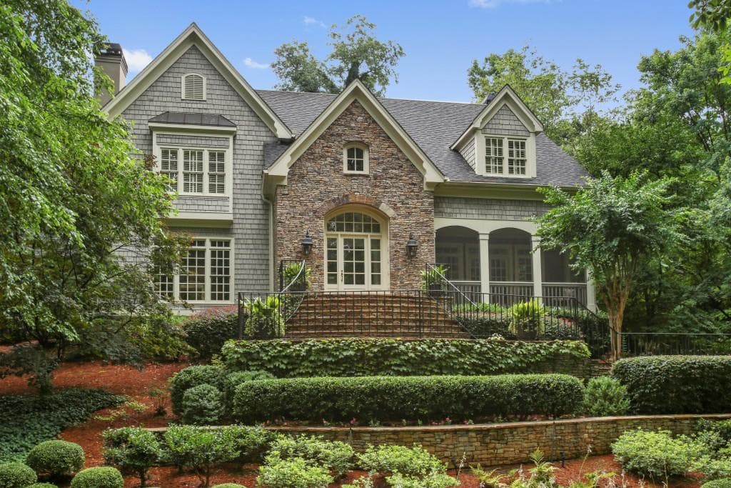 5 bedroom, 4,488 sq ft single family residence sold at 4412 Club Drive, Atlanta, GA 30319