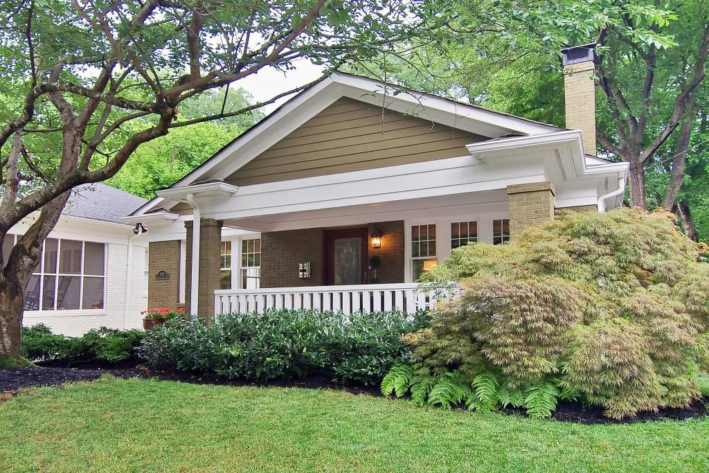 3 bedroom, 2,462 sq ft single family residence sold at 939 Highland View, Atlanta, GA 30306
