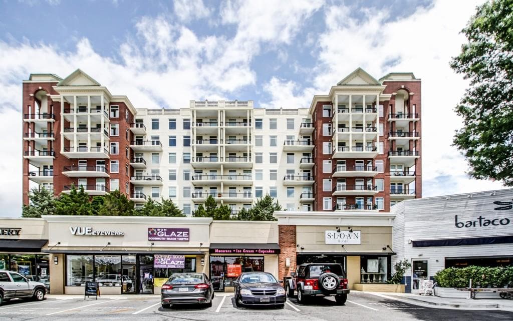1 bedroom, 1,042 sq ft condominium sold at 3820 Roswell Road 915, Atlanta, GA 30342