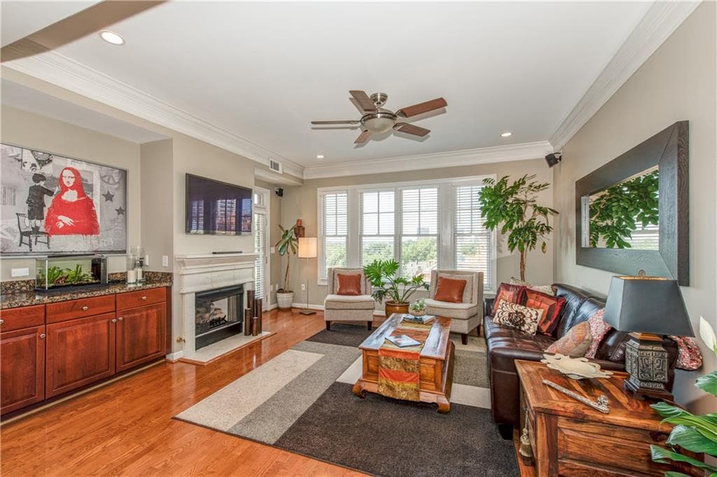 1 bedroom, 1,119 sq ft condominium sold at 850 Piedmont Avenue 1601, Atlanta, GA 30308