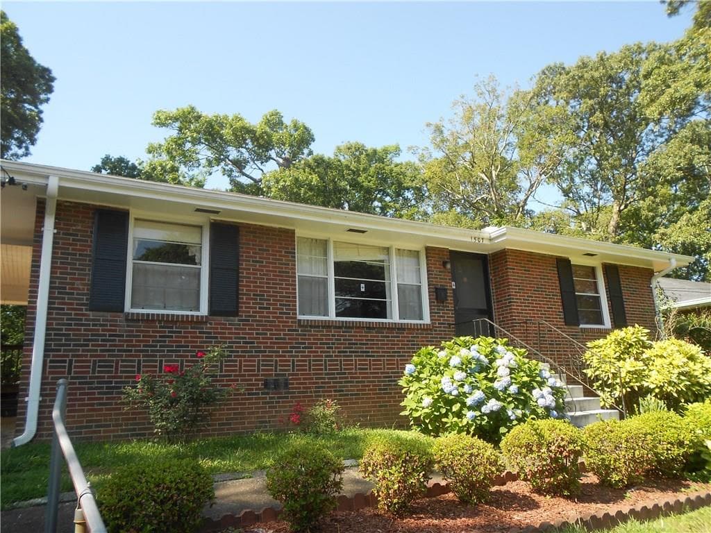 3 bedroom, 1,108 sq ft single family residence sold at 1507 Glenwood Avenue, Atlanta, GA 30316