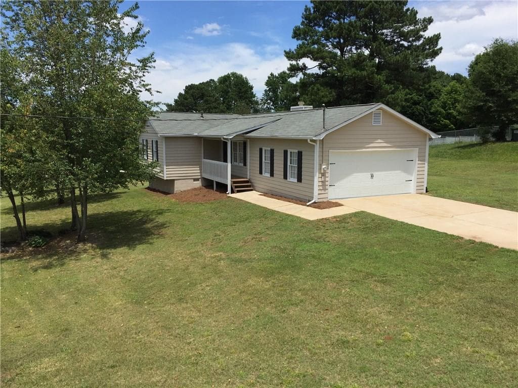 3 bedroom, 1,164 sq ft single family residence sold at 11 Paces Meadows Lane, Dallas, GA 30157