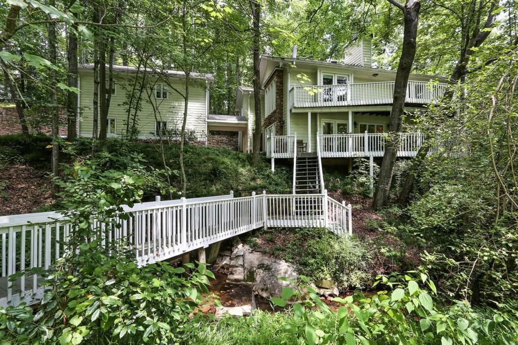 3 bedroom, 3,232 sq ft single family residence sold at 3390 Spalding Drive, Atlanta, GA 30350