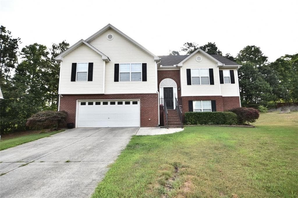 5 bedroom, 2,209 sq ft single family residence sold at 381 Grovehurst Walk, Lawrenceville, GA 30045