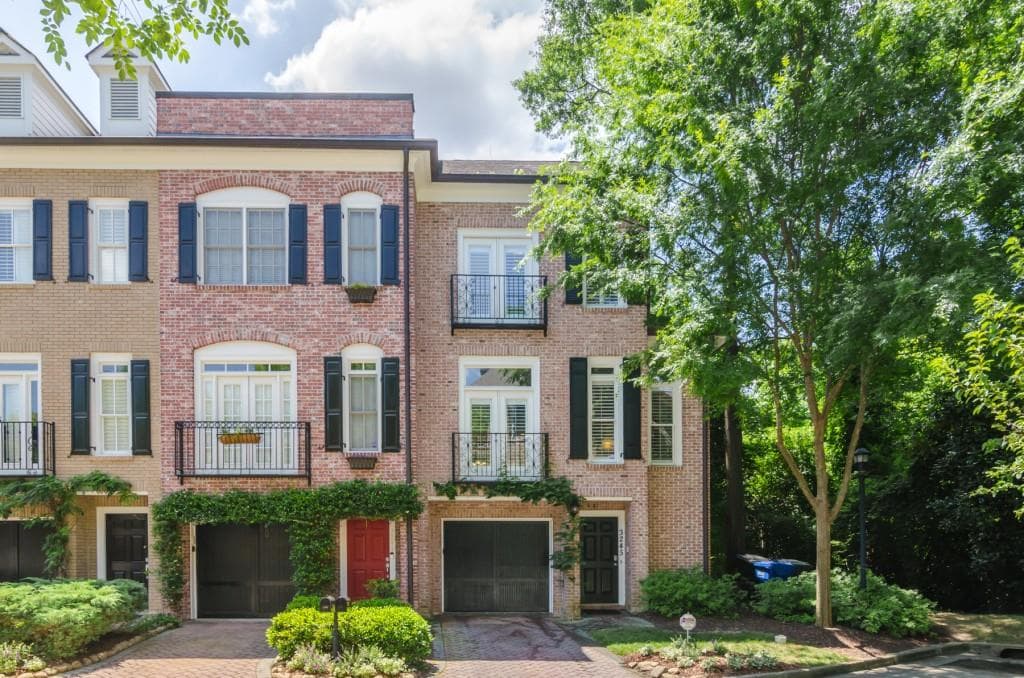 3245 Buckhead Forest Mews, Atlanta, GA 30305 — most recent listing photo