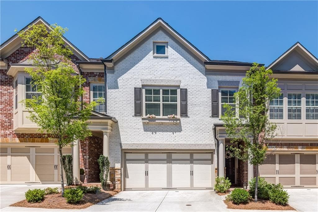 3 bedroom, 2,349 sq ft townhouse sold at 117 Nottaway Lane, Alpharetta, GA 30009