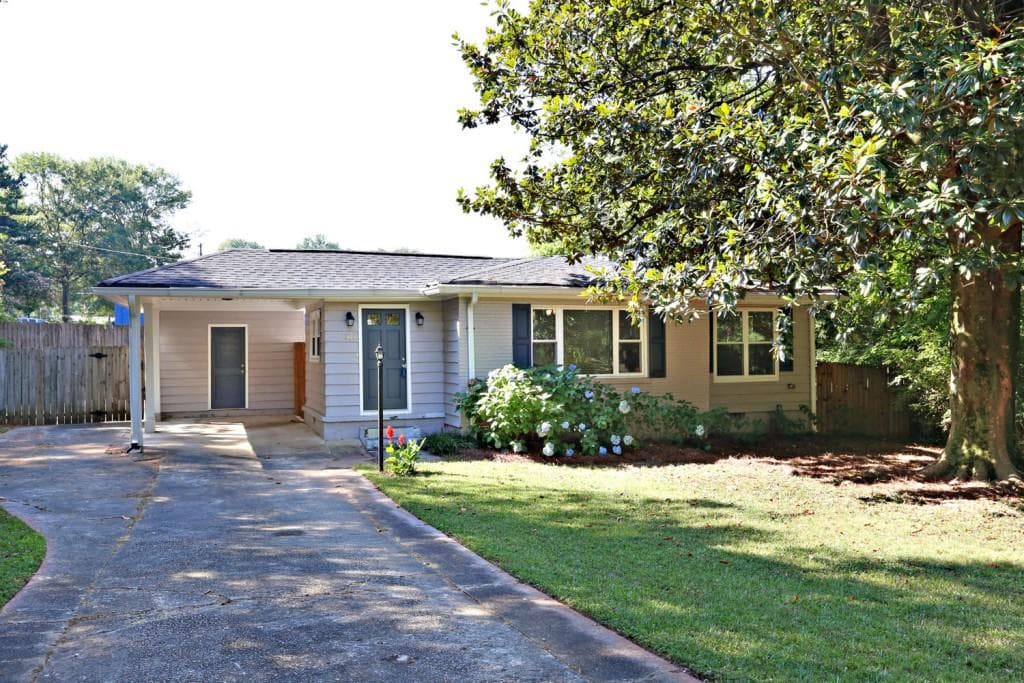 3 bedroom, 1,308 sq ft single family residence sold at 1406 Dorothy Drive, Decatur, GA 30030