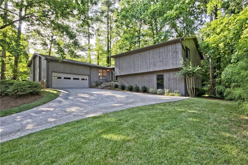 5261 Mill Run Drive, Marietta, GA 30068 — most recent listing photo