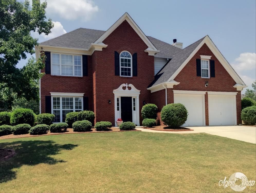 4 bedroom, 2,428 sq ft single family residence sold at 650 Wellingbrough Court, Alpharetta, GA 30005