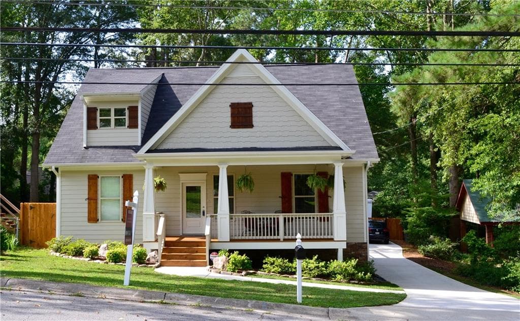 4 bedroom, 2,622 sq ft single family residence sold at 892 Bank Street, Smyrna, GA 30080
