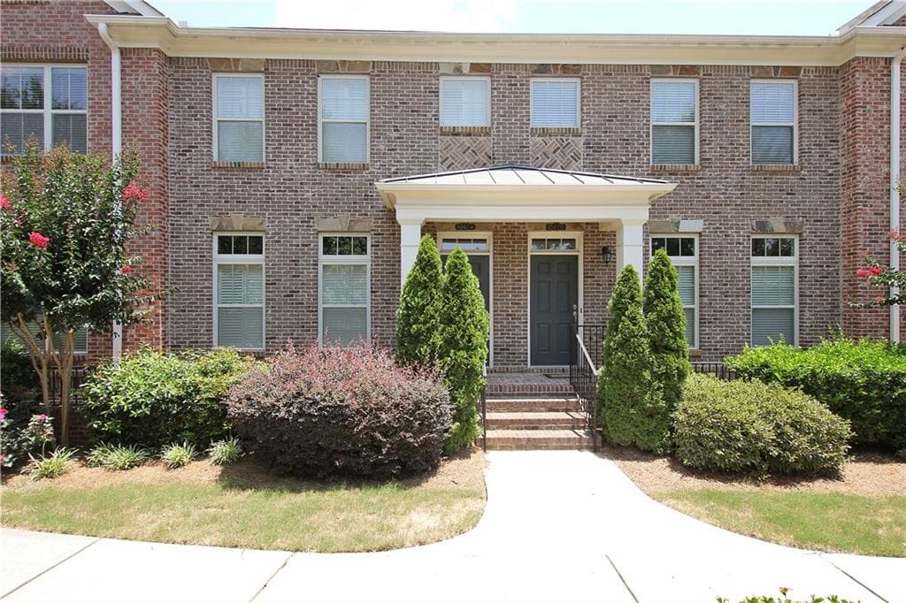 3 bedroom, 2,100 sq ft townhouse sold at 10670 Weir Way 10670, Alpharetta, GA 30022