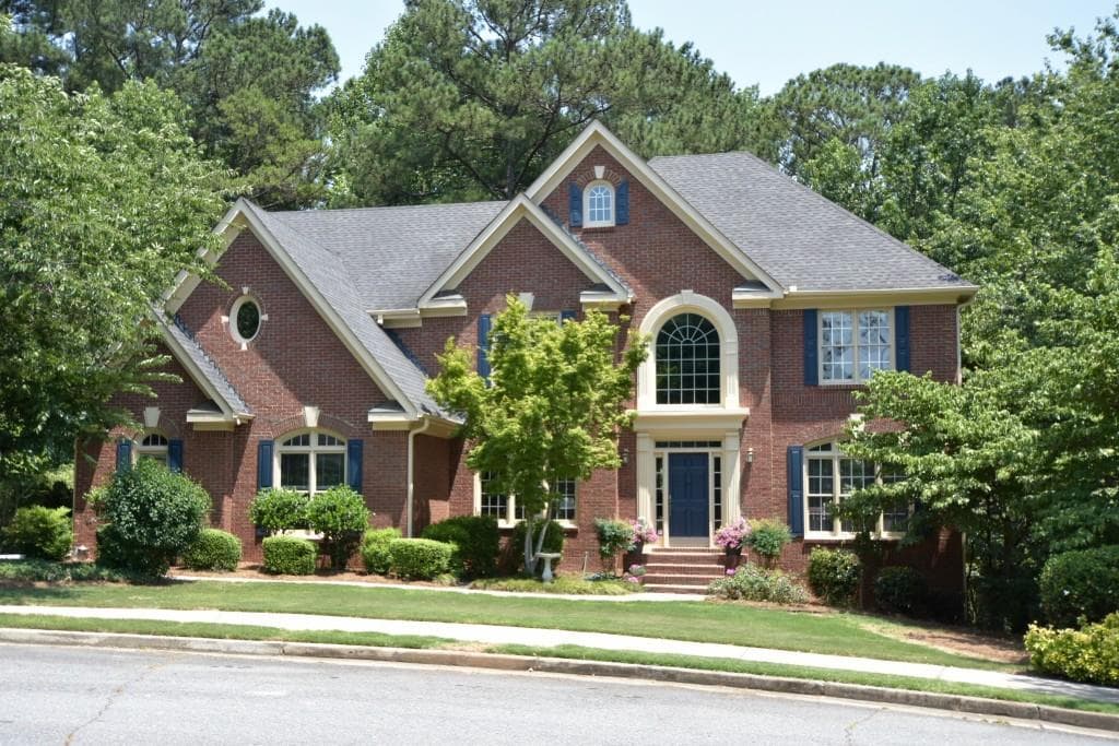 5 bedroom, 3,753 sq ft single family residence sold at 780 Brookline Trace, Alpharetta, GA 30022