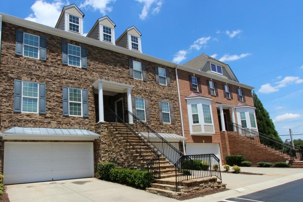 10910 Skyway Drive, Johns Creek, GA 30097 — most recent listing photo