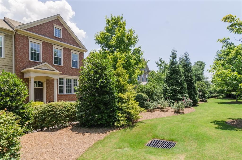 3 bedroom, 1,848 sq ft townhouse sold at 4867 Seldon Way, Smyrna, GA 30080