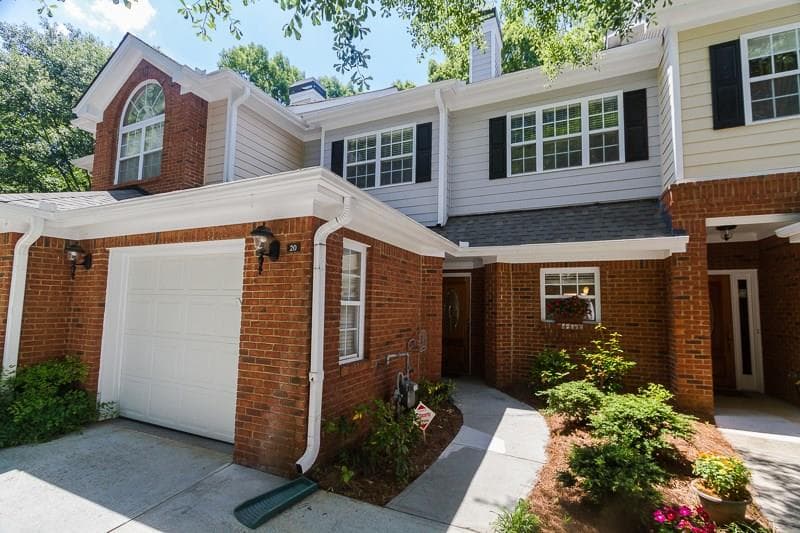 3 bedroom townhouse sold at 20 Elan Court, Alpharetta, GA 30022