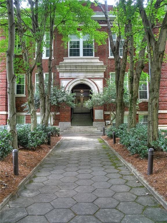 2 bedroom, 1,031 sq ft condominium sold at 1031 State Street 203, Atlanta, GA 30318