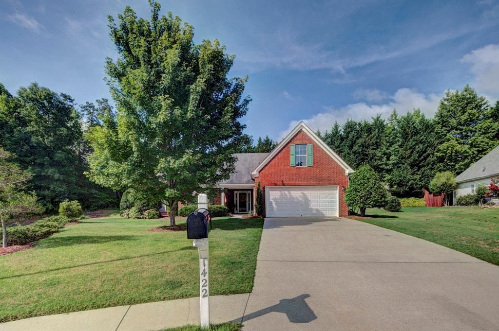 1422 Fountain View Drive, Lawrenceville, GA 30043 — most recent listing photo