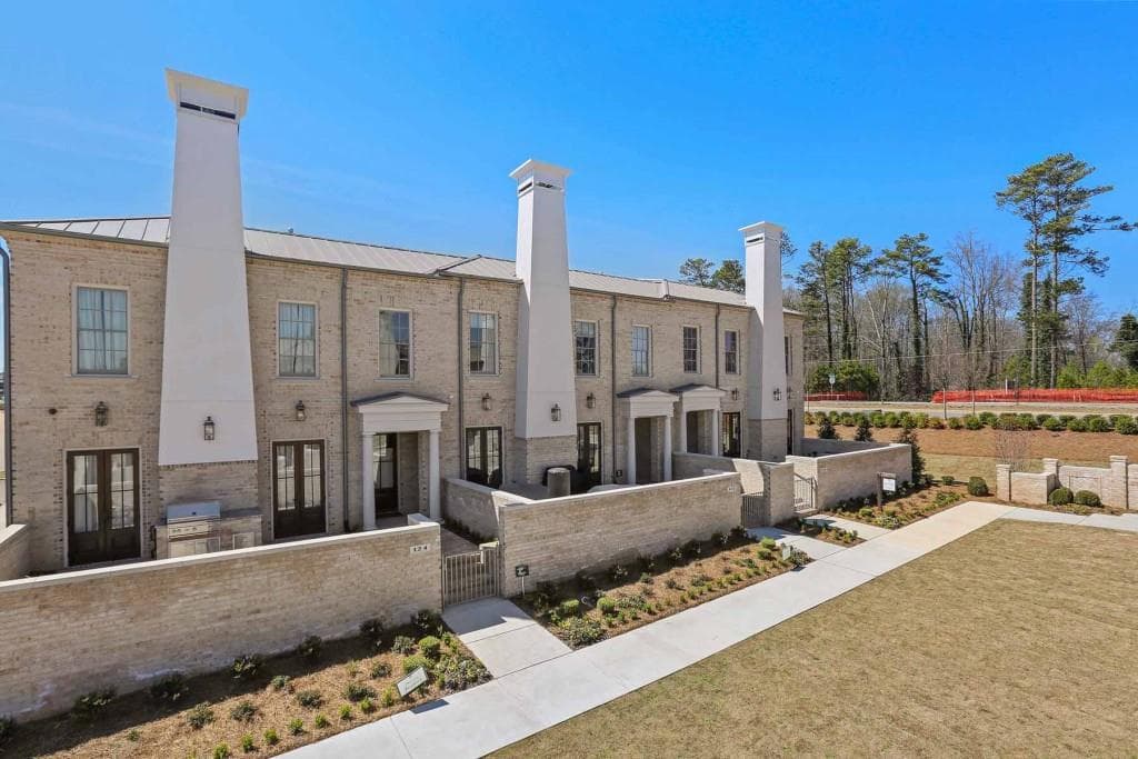 4 bedroom townhouse sold at 120 Grand Crescent 26, Alpharetta, GA 30009