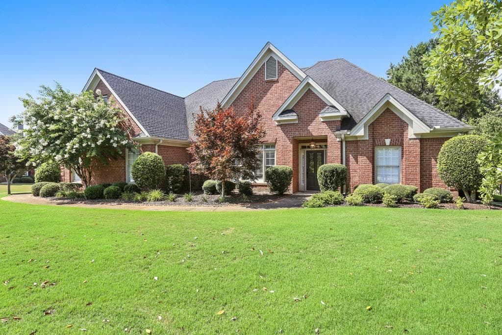 6730 Darlington Court, Cumming, GA 30040 — most recent listing photo