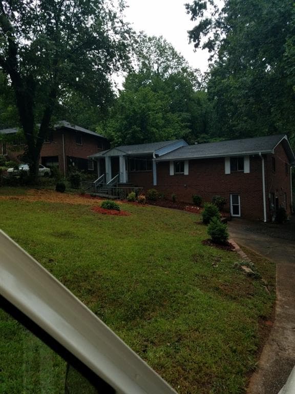 3 bedroom, 1,400 sq ft single family residence sold at 2516 County Line Road, Atlanta, GA 30331
