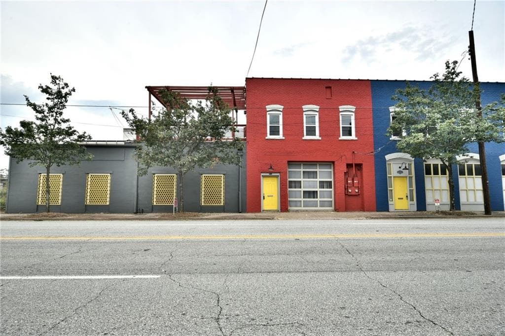 2 bedroom, 2,405 sq ft condominium sold at 560 Marietta Street A, Atlanta, GA 30313