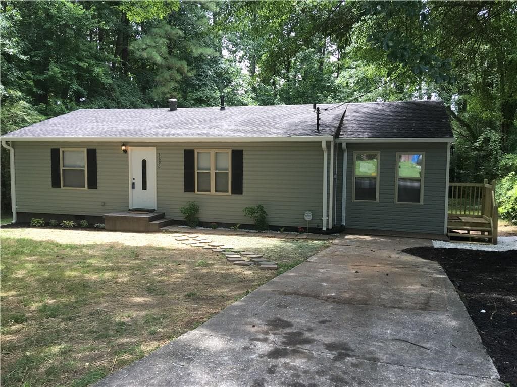 4 bedroom single family residence sold at 3690 Asbury Lane, Atlanta, GA 30331