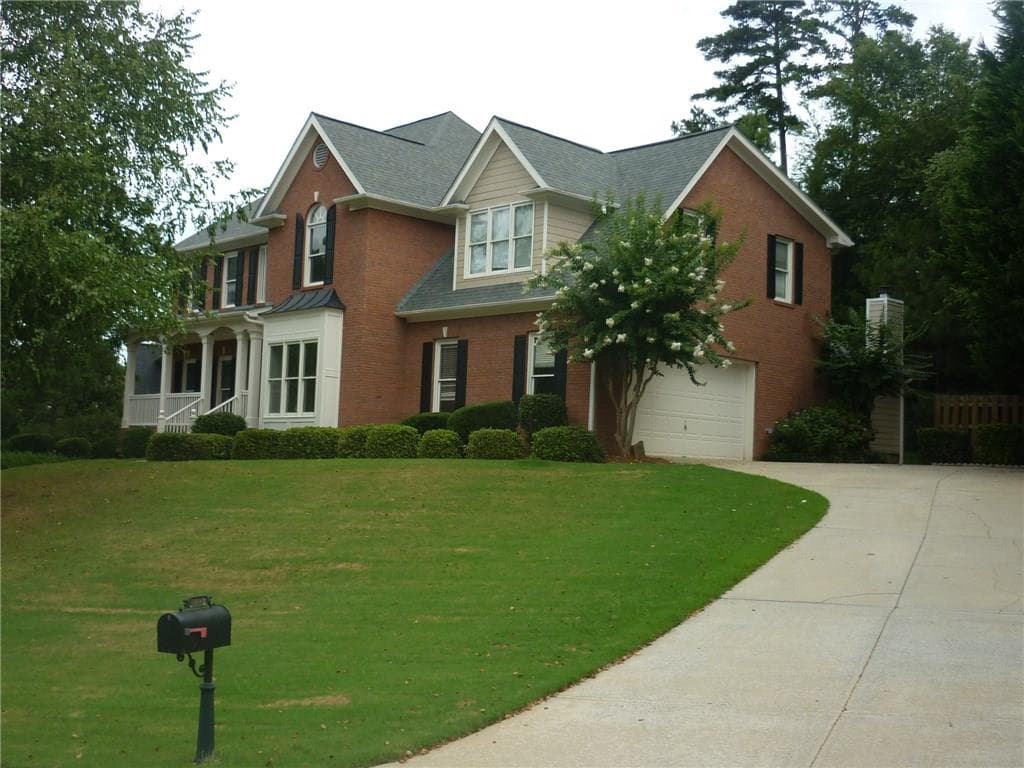 3895 Regal Oaks Drive, Suwanee, GA 30024 — most recent listing photo
