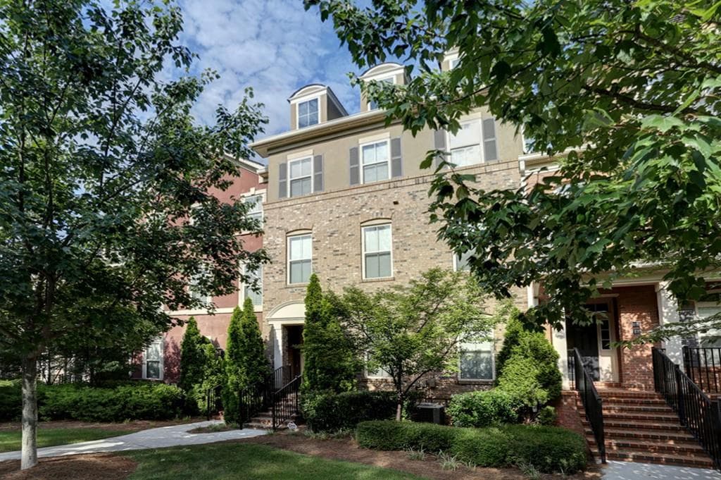 222 Perimeter Walk 222, Dunwoody, GA 30338 — most recent listing photo