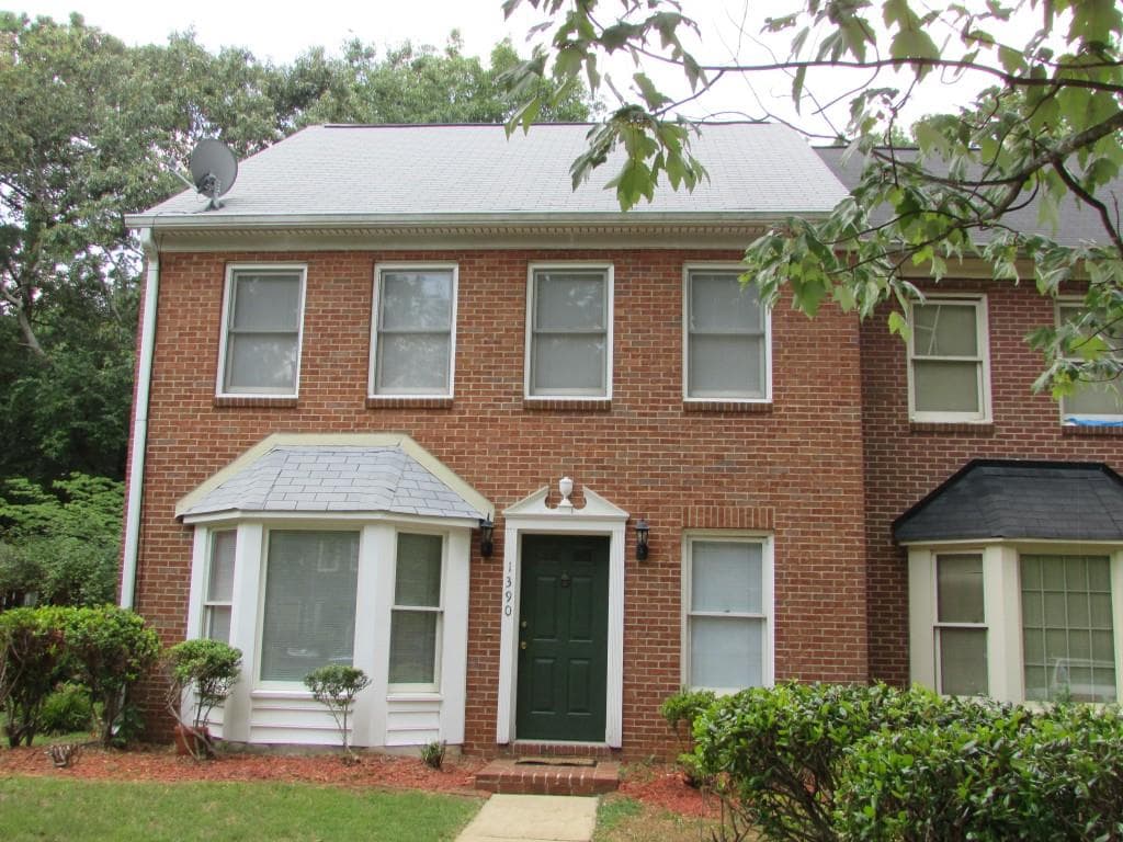 2 bedroom, 1,644 sq ft condominium sold at 1390 Old Virginia Court 1390, Marietta, GA 30067