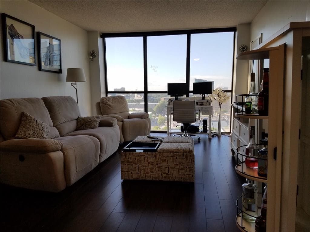 1 bedroom, 772 sq ft condominium sold at 1280 W Peachtree Street 1912, Atlanta, GA 30309