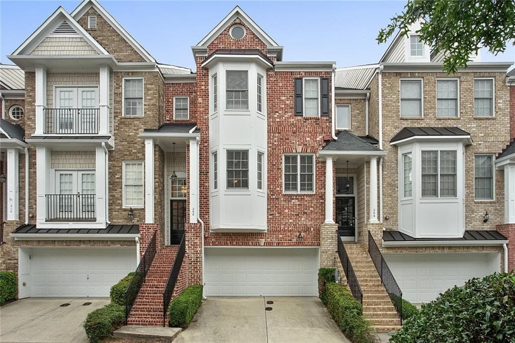 3 bedroom townhouse sold at 208 Creekway Crossing, Smyrna, GA 30082