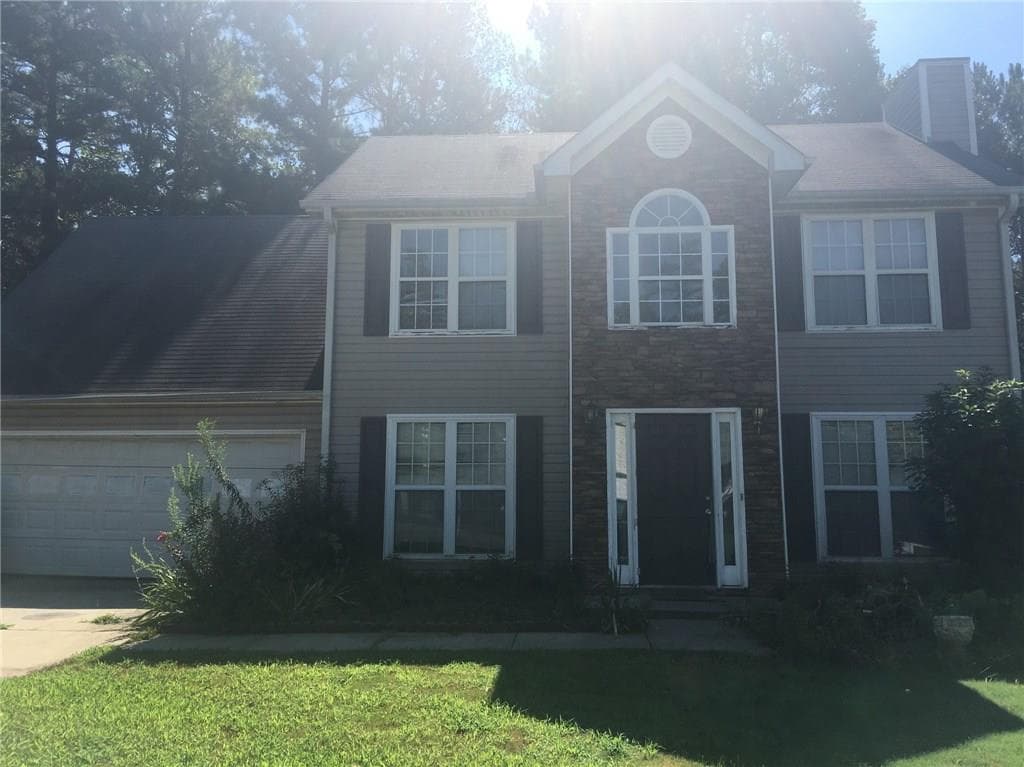 4 bedroom, 2,116 sq ft single family residence sold at 631 Simon Park Circle, Lawrenceville, GA 30045