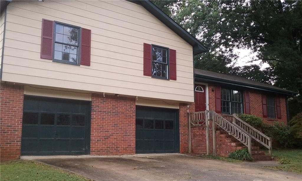 3 bedroom, 1,372 sq ft single family residence sold at 2834 Jordan Woods Drive, Lawrenceville, GA 30044