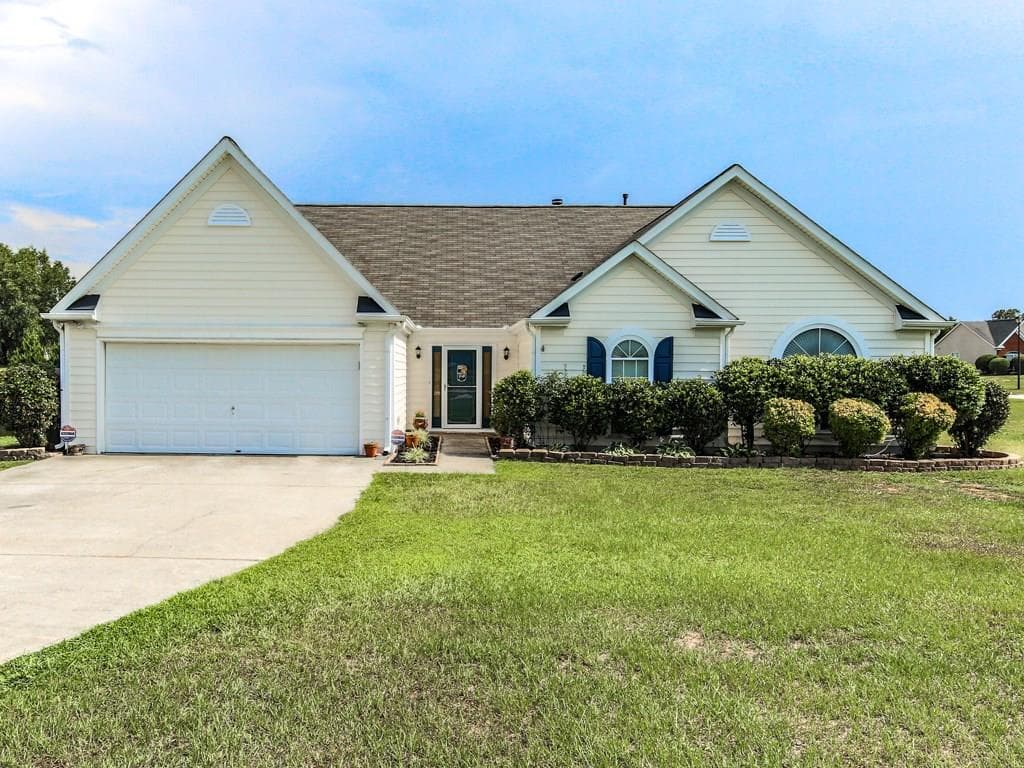 31 Meadow Crest Court, Powder Springs, GA 30127 — most recent listing photo
