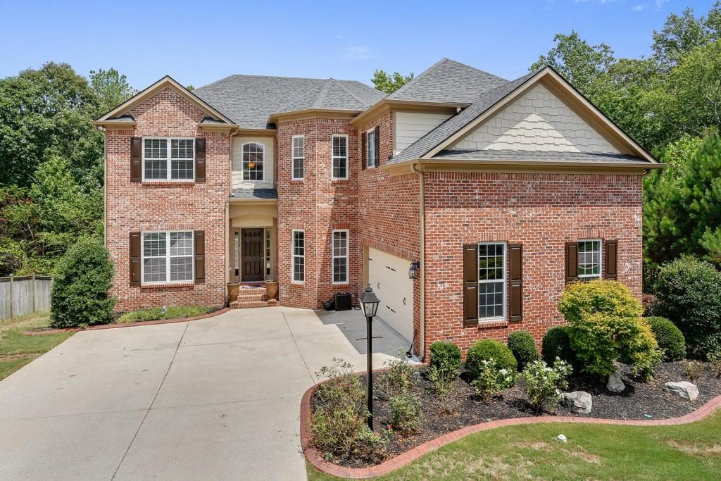 6 bedroom, 3,436 sq ft single family residence sold at 1025 Boxwood Lane, Canton, GA 30114