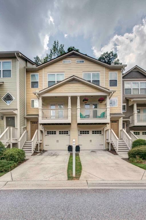 3 bedroom, 1,326 sq ft townhouse sold at 1432 Liberty Parkway, Atlanta, GA 30318