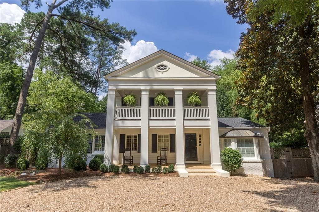 4 bedroom, 2,928 sq ft single family residence sold at 2476 Oldfield Road, Atlanta, GA 30327