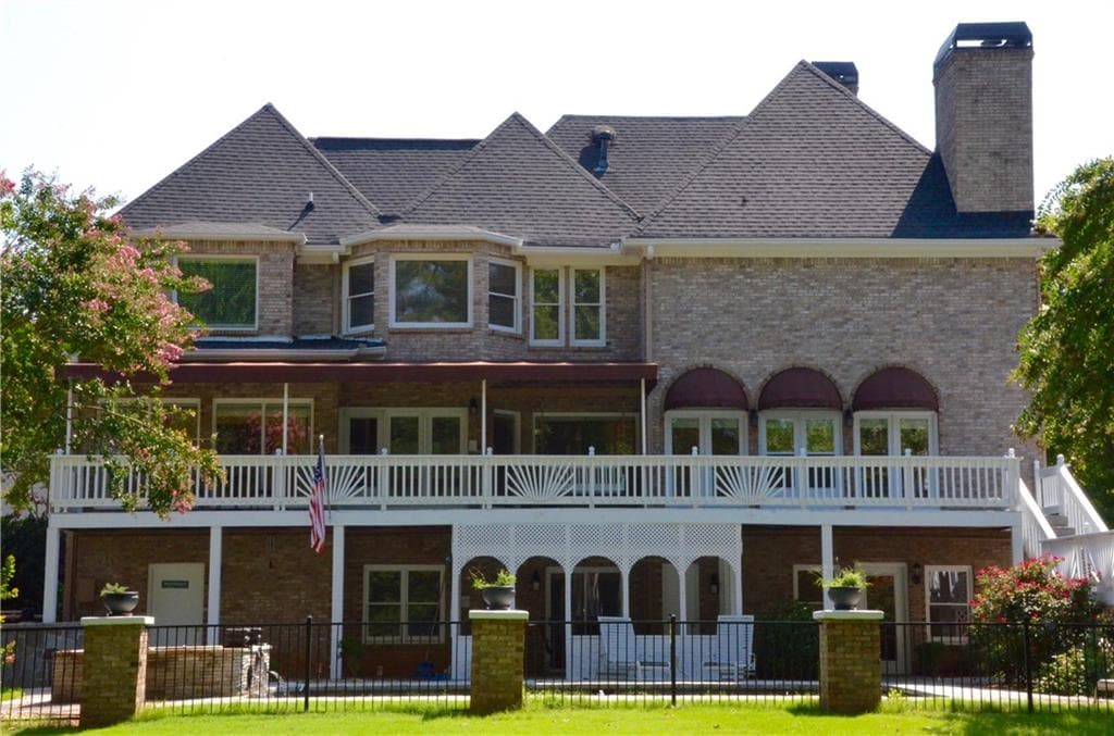 5 bedroom, 6,569 sq ft single family residence sold at 5589 Forkwood Drive, Acworth, GA 30101